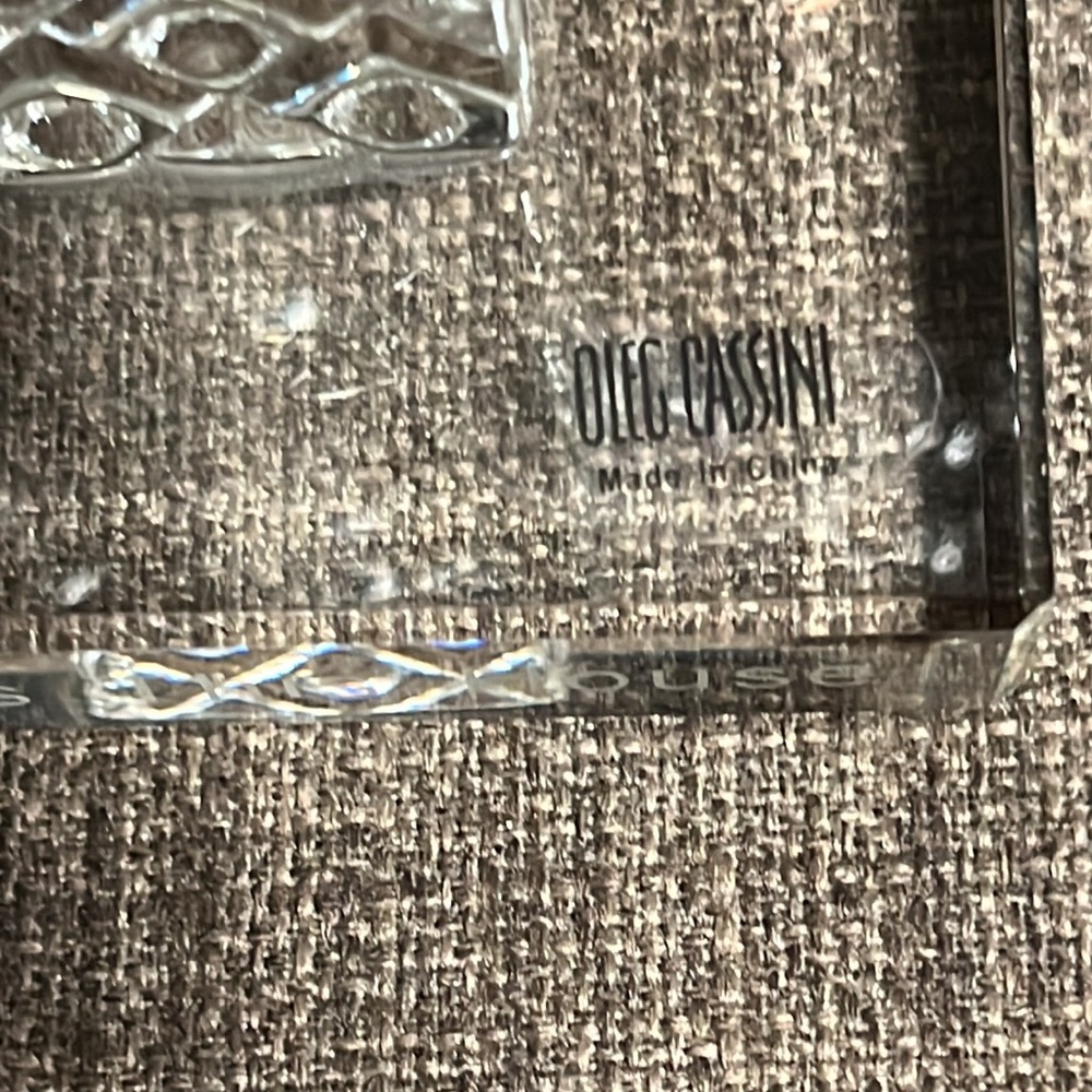 Oleg Cassini Crystal Cut Glass Cross "Bless This House" - Picture 6 of 7